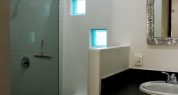 Belenos Inn - bathroom